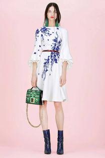 明星网红服装中高档,明星网红引领中高档服装潮流