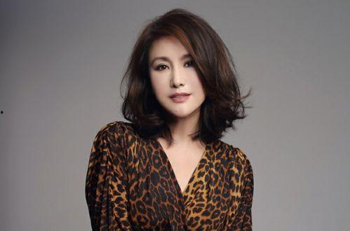 最红的明星网红是谁,揭秘当下最热明星网红