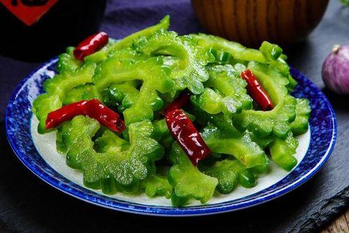 今日宜吃瓜是什么意思,揭秘娱乐圈最新热点事件