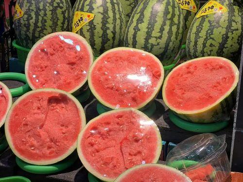 今日毛瓜批发价格,涨跌互现，市场动态解析