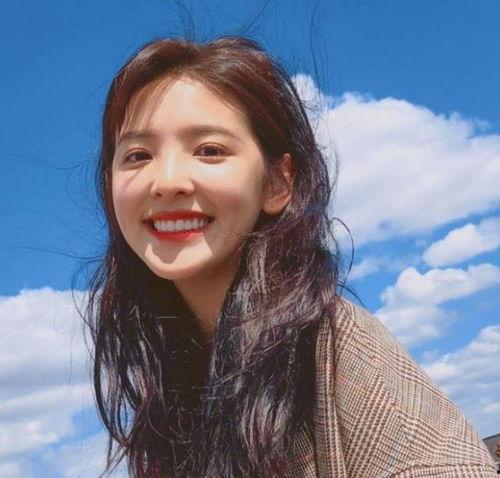 网红姓李12岁的明星网红,闪耀网络，未来可期