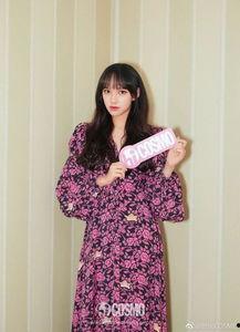 热门话题黄金裙子,时尚界的奢华之争